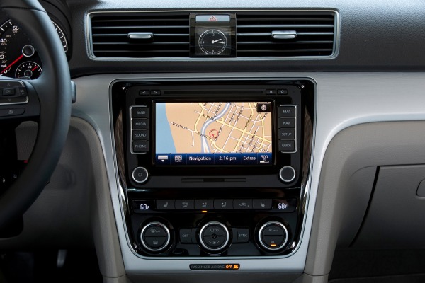 5 Ways to Utilize Auto Navigation Systems and GPS Technology While Traveling